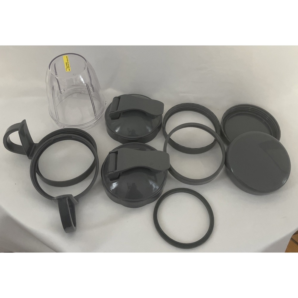 NEW Magic Bullet 10 Piece Lot 1 Short Cup 4 Lids 2 Lip Rings 2 Handles 1 Rubber